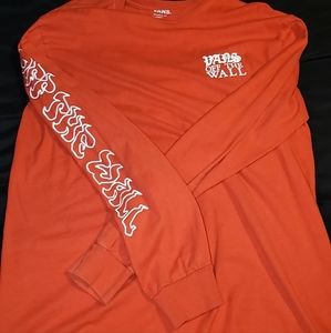 Vans Off The Wall Mens Medium red long sleeve graphic vintage tee
